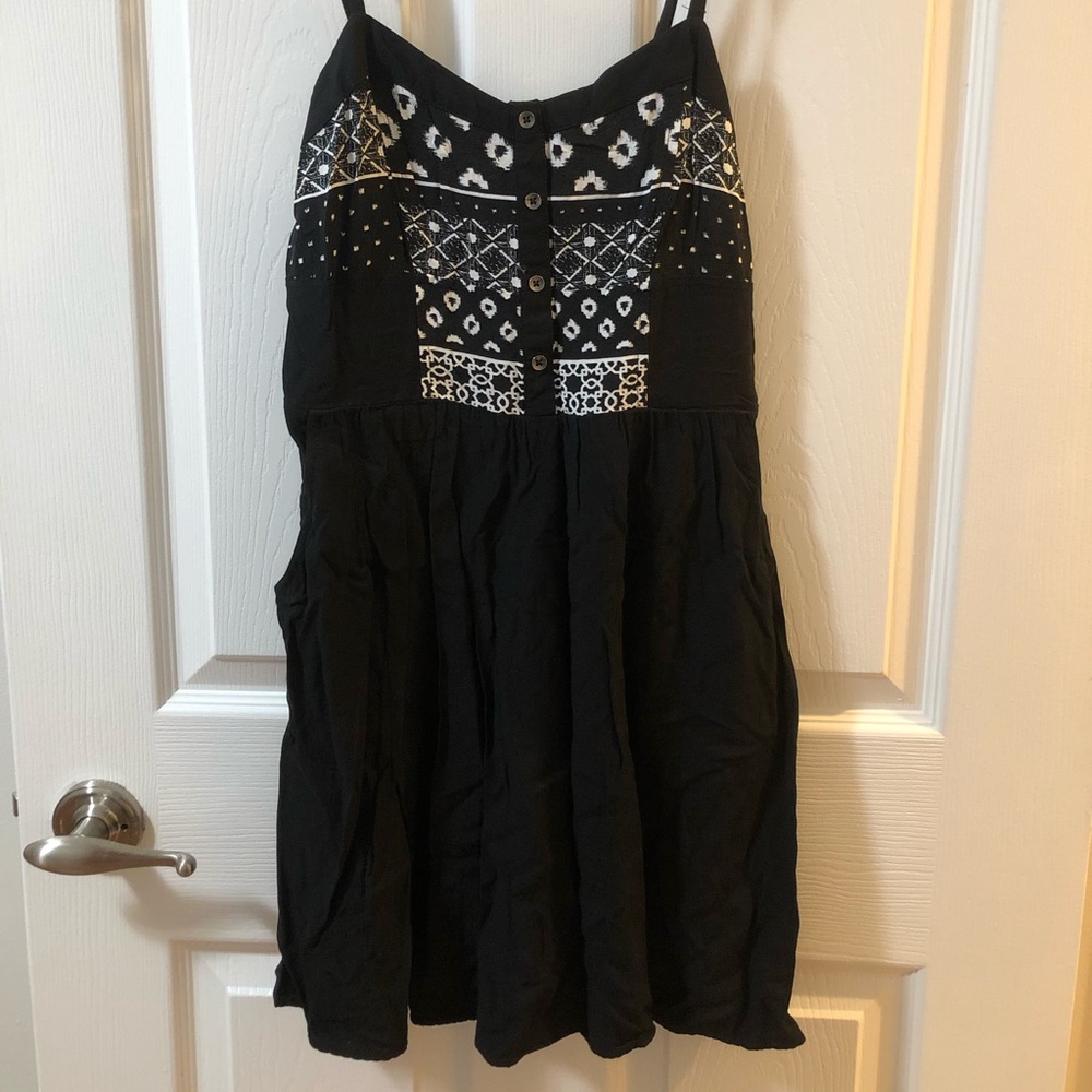 ⚡️BOGO free!⚡️ Ikat print sleeveless fit and flare dress with pockets